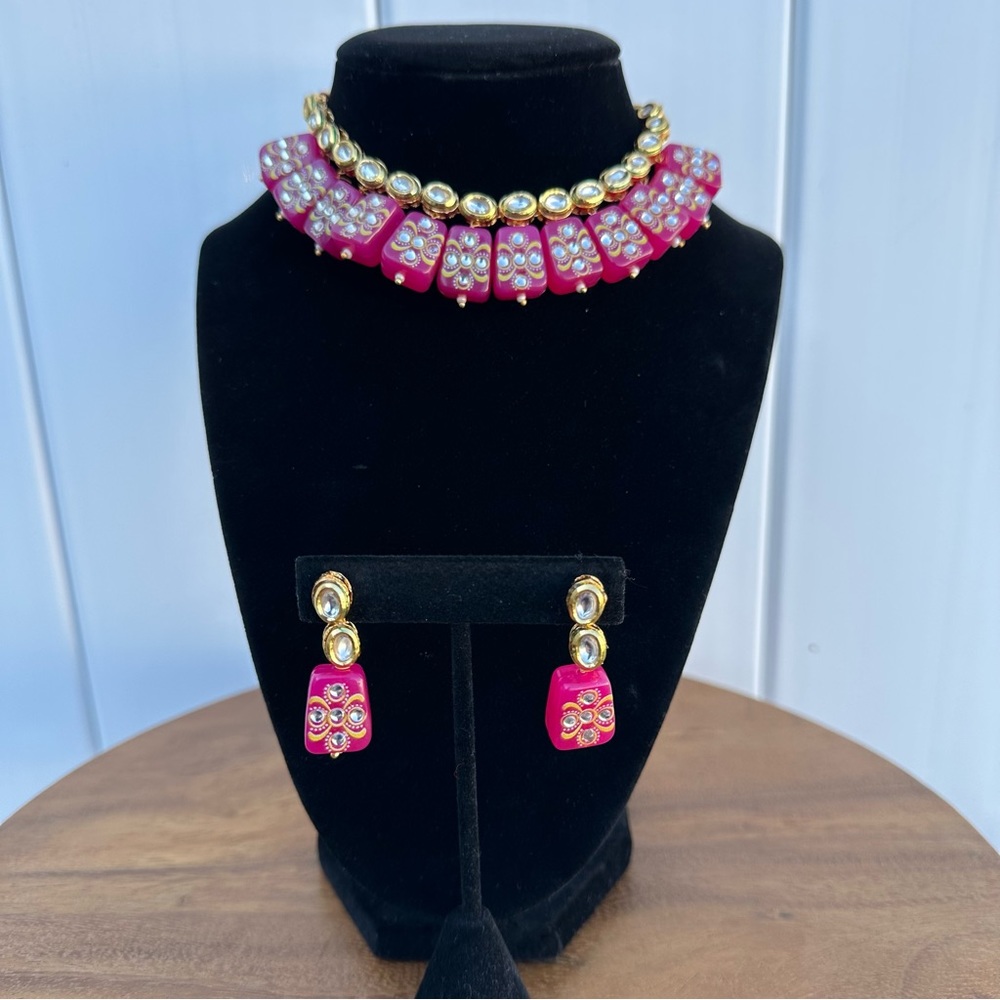 Kundan Pink Beaded Choker Necklace Set | Indian Floral Statement Jewelry - Picture 8 of 9